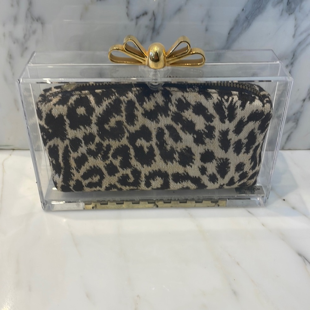 leucite box bag!